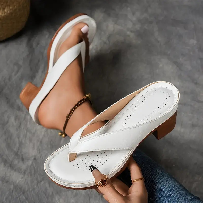 Ellie Sandals: Style & Comfort