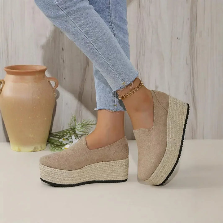 Zelora Rise Platform Sandals