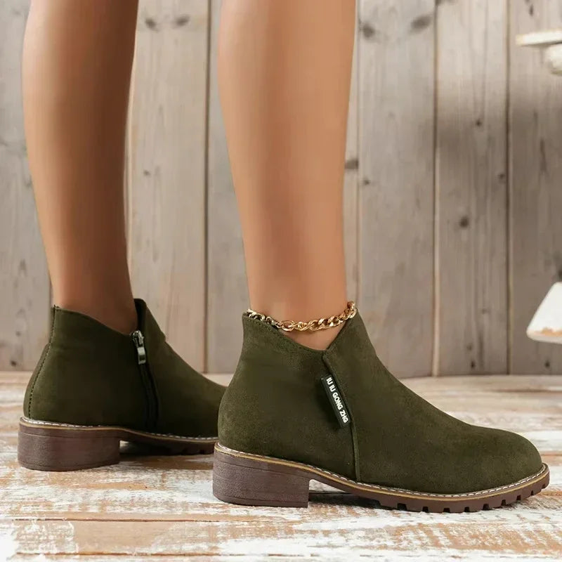 Fatima - Orthopedic Boots