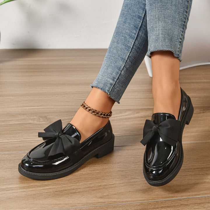 Elara Everyday Comfort Shoes