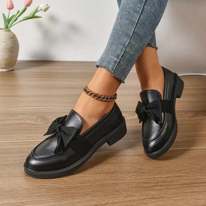 Elara Everyday Comfort Shoes