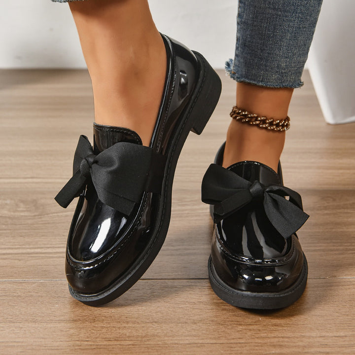 Elara Everyday Comfort Shoes