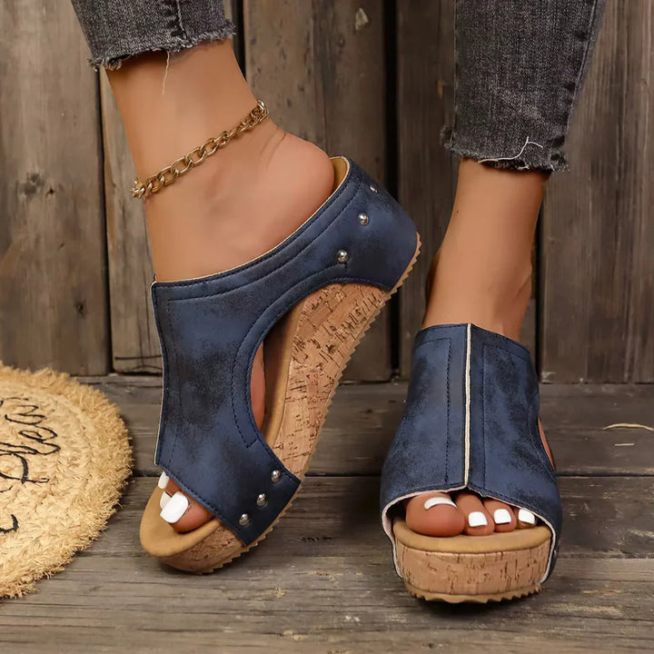 Lumi | Orthopedic Stud Wedge Sandals