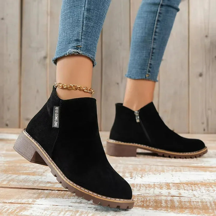 Fatima - Orthopedic Boots