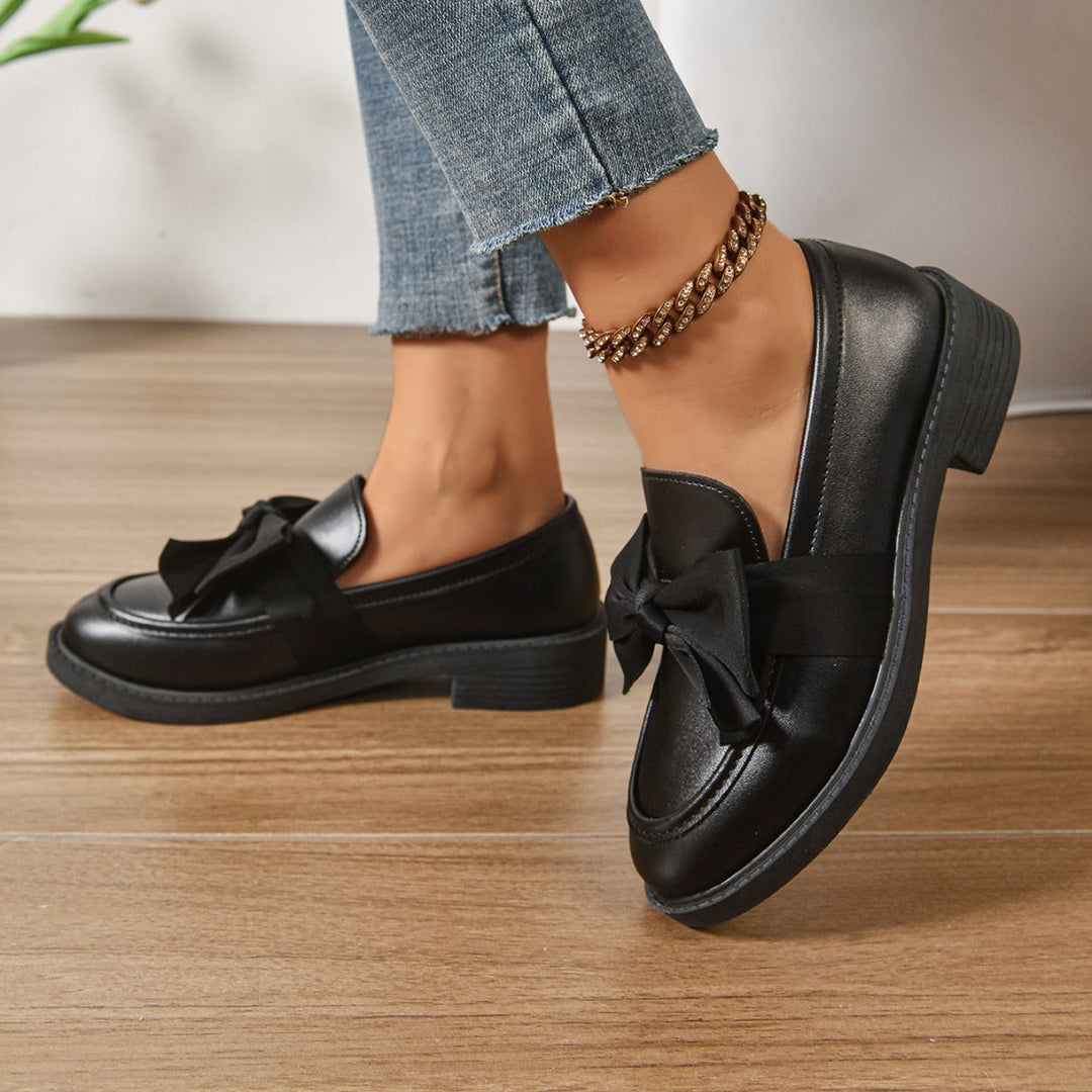 Elara Everyday Comfort Shoes