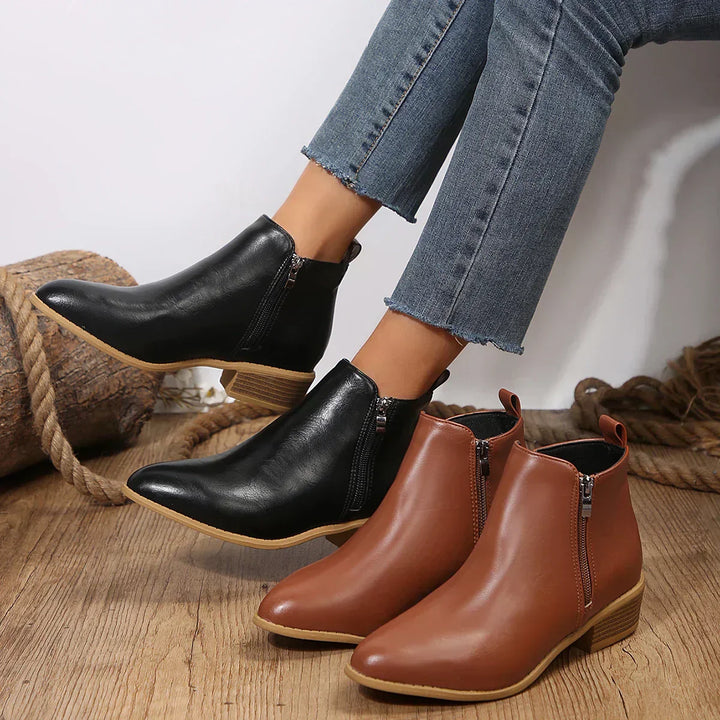Xyra | Orthopedic Boots