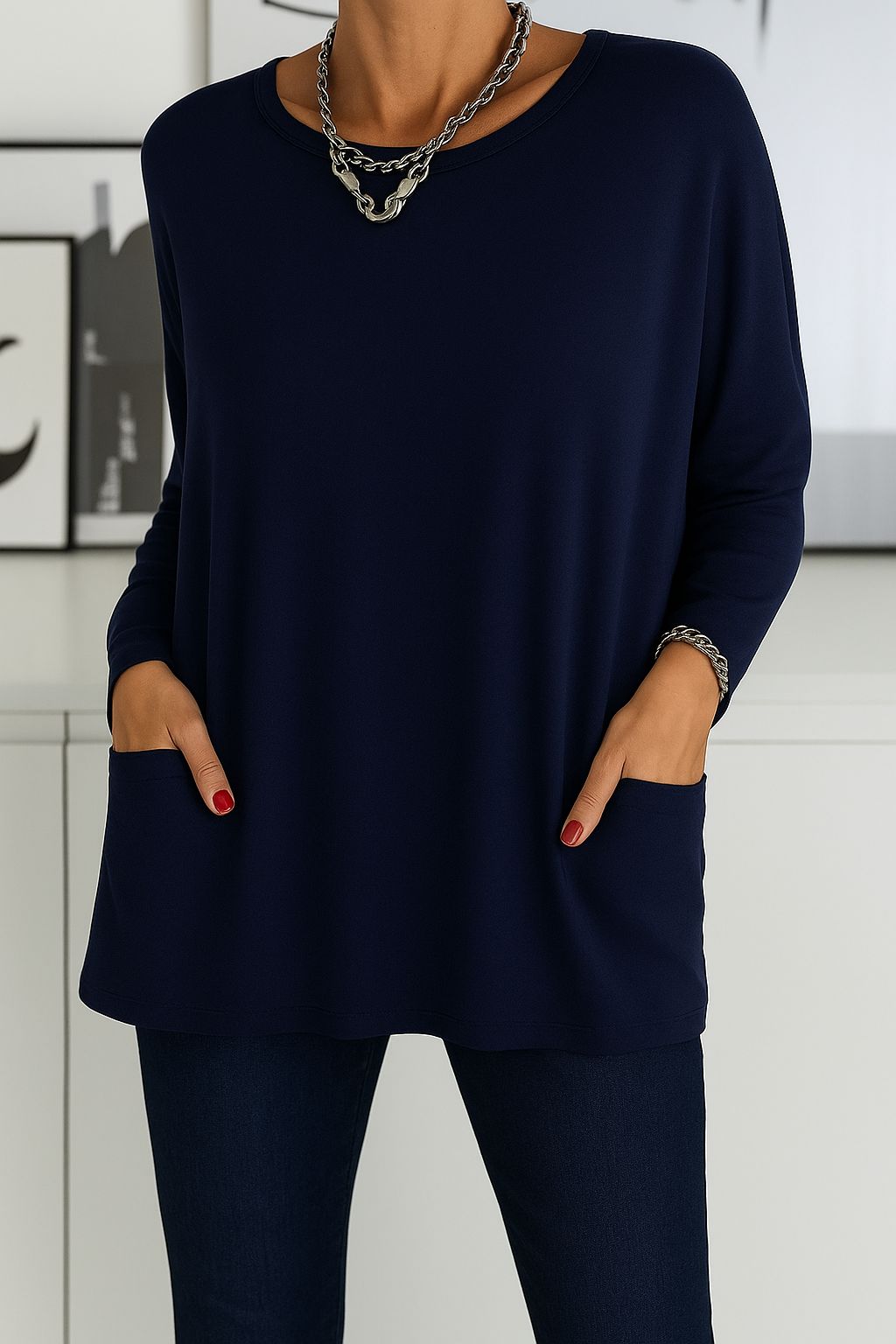 Thelma – Flowing Soft Top for Everyday Elegance