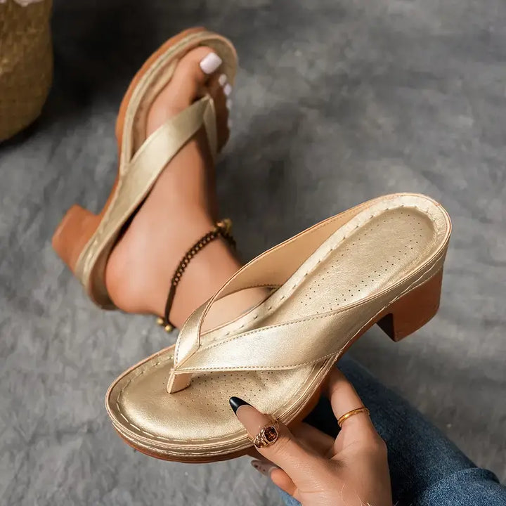 Ellie Sandals: Style & Comfort
